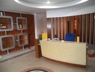 New Wave Vines Hotel 史里肯邦安 外观 照片